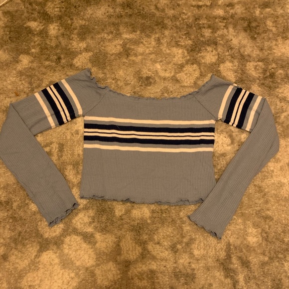 Cute crop top - Picture 1 of 4